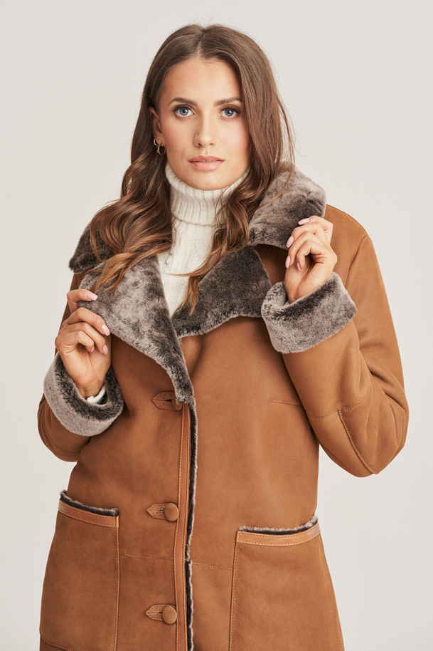 Women's sheepskin coat